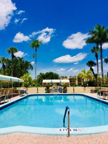 4266 D Este Court 102, Lake Worth, FL 33467