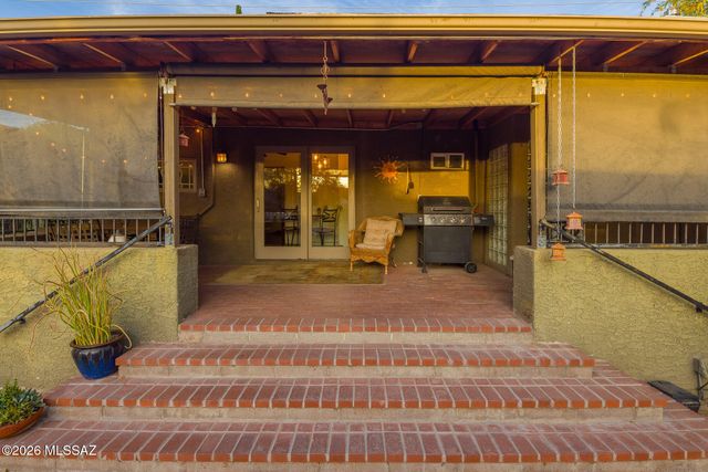 713 N 11th Avenue, Tucson, AZ 85705