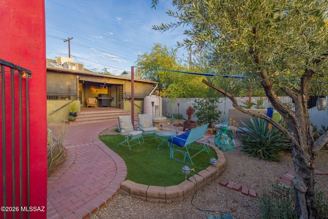 713 N 11th Avenue, Tucson, AZ 85705