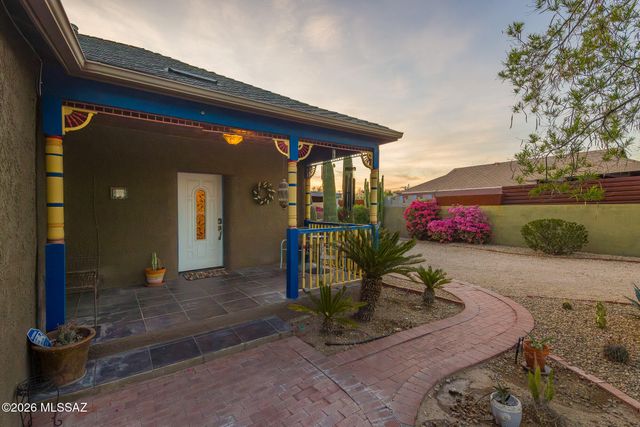 713 N 11th Avenue, Tucson, AZ 85705