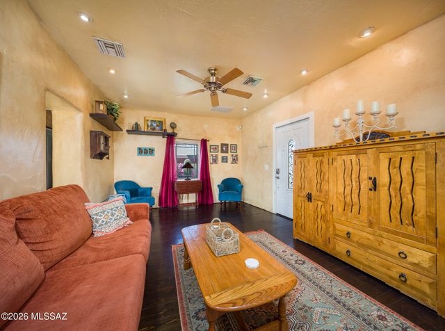 713 N 11th Avenue, Tucson, AZ 85705