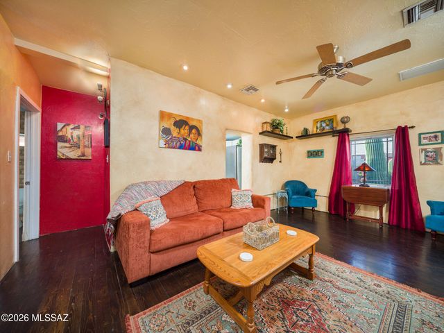 713 N 11th Avenue, Tucson, AZ 85705