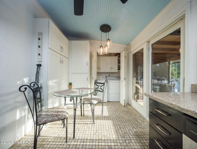 713 N 11th Avenue, Tucson, AZ 85705