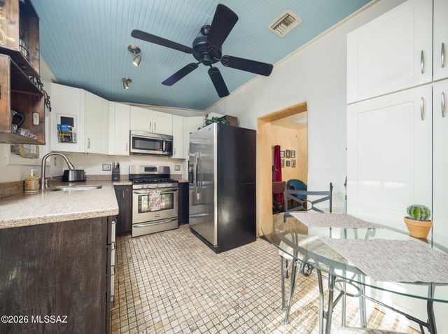 713 N 11th Avenue, Tucson, AZ 85705