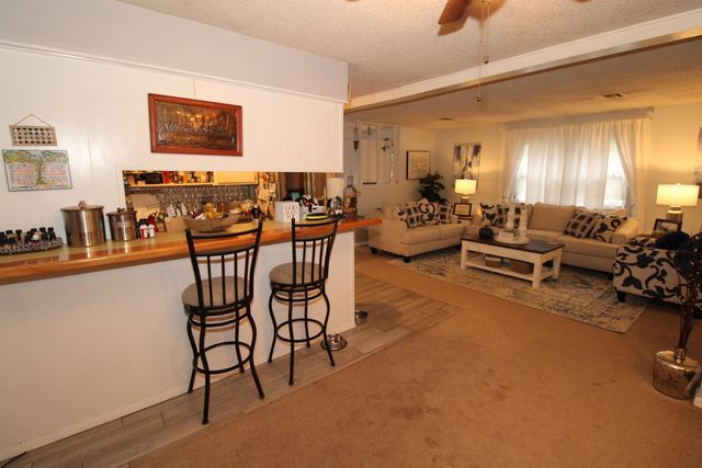 219 Warren Rd, El Dorado, KS 67042