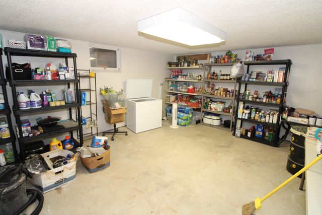 219 Warren Rd, El Dorado, KS 67042