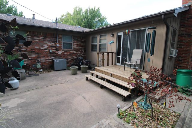 219 Warren Rd, El Dorado, KS 67042