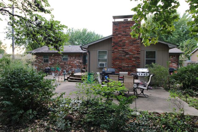 219 Warren Rd, El Dorado, KS 67042