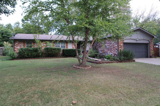 219 Warren Rd, El Dorado, KS 67042