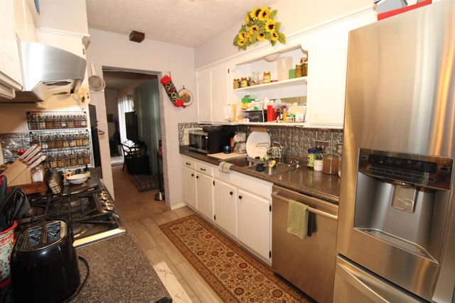 219 Warren Rd, El Dorado, KS 67042