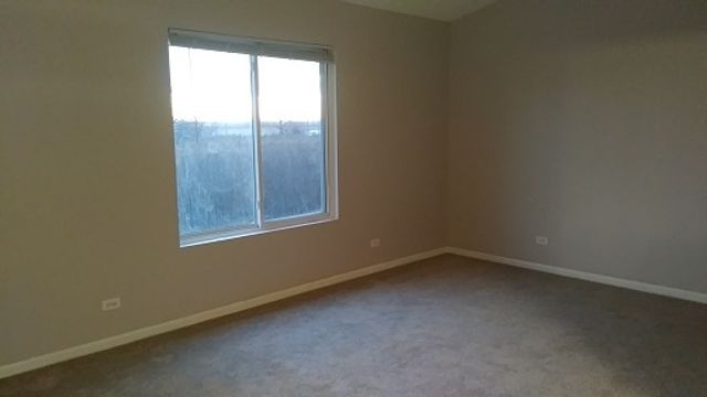 1872 Candlelight Circle, Montgomery, IL 60538