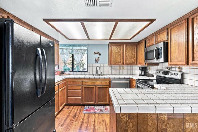 14500 Las Palmas Drive 1, Bakersfield, CA 93306