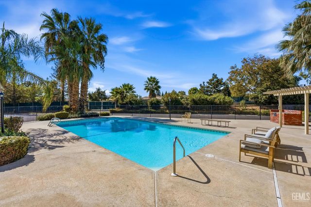 14500 Las Palmas Drive 1, Bakersfield, CA 93306