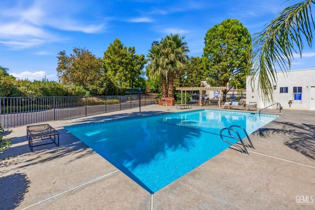 14500 Las Palmas Drive 1, Bakersfield, CA 93306