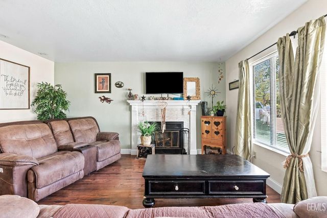 14500 Las Palmas Drive 1, Bakersfield, CA 93306