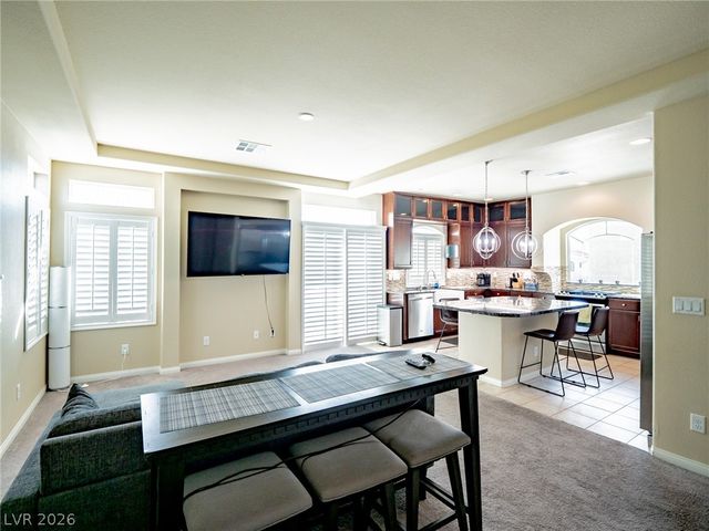 8104 Russell Creek Court, Las Vegas, NV 89139