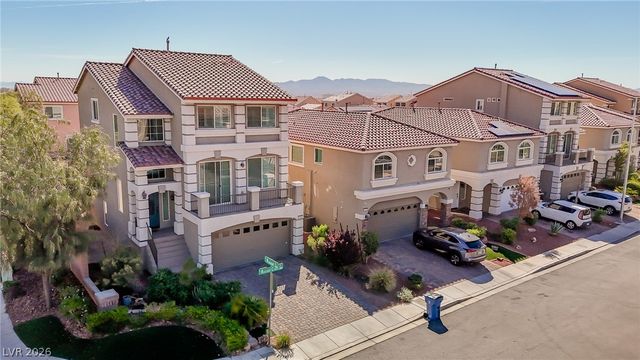 8104 Russell Creek Court, Las Vegas, NV 89139