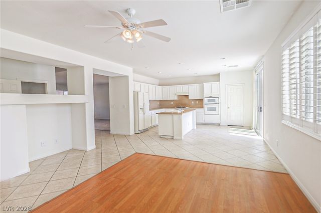 4216 THUNDER TWICE Street, Las Vegas, NV 89129