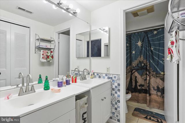 1672 WOODLANDS RUN, Hagerstown, MD 21742