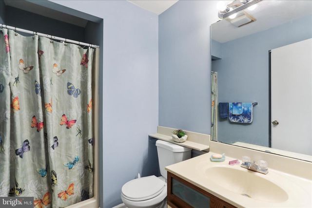 1672 WOODLANDS RUN, Hagerstown, MD 21742