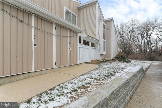 1672 WOODLANDS RUN, Hagerstown, MD 21742