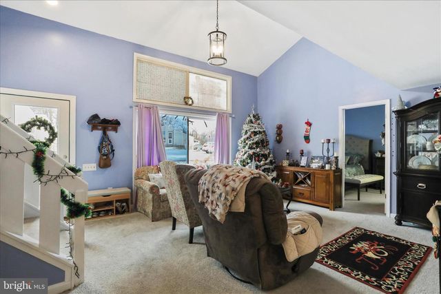 1672 WOODLANDS RUN, Hagerstown, MD 21742