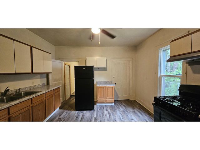 1130 6th Street, Beloit, WI 53511