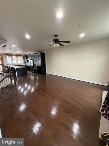 3184 YEAGER DR, Herndon, VA 20171