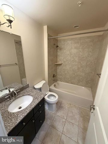 3184 YEAGER DR, Herndon, VA 20171