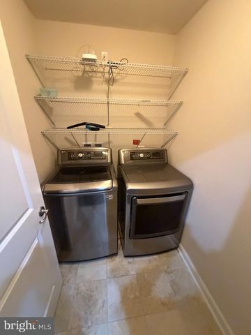 3184 YEAGER DR, Herndon, VA 20171