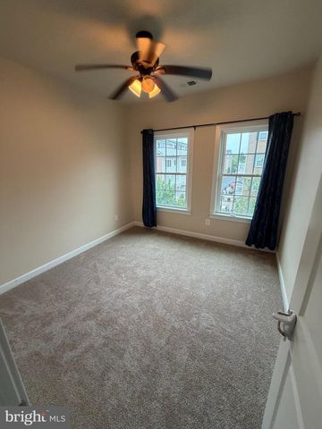 3184 YEAGER DR, Herndon, VA 20171