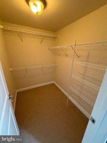 3184 YEAGER DR, Herndon, VA 20171