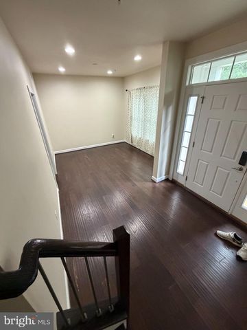 3184 YEAGER DR, Herndon, VA 20171