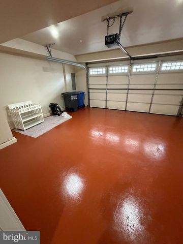3184 YEAGER DR, Herndon, VA 20171