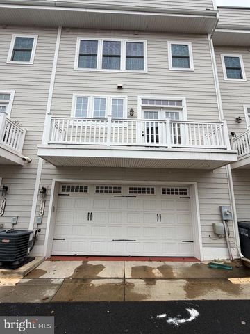 3184 YEAGER DR, Herndon, VA 20171