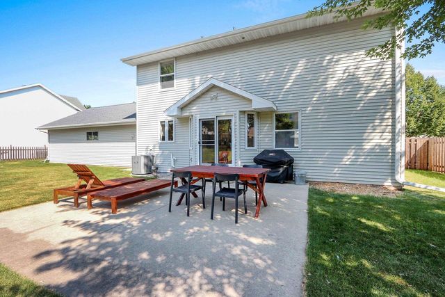 839 MANDALAY TERRACE, De Pere, WI 54115
