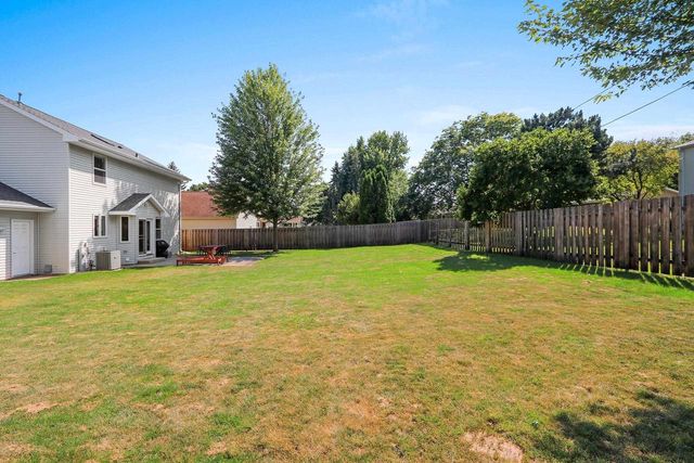 839 MANDALAY TERRACE, De Pere, WI 54115