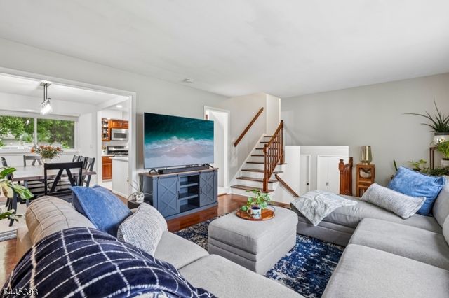 49 Sycamore St, Somerville Boro, NJ 08876