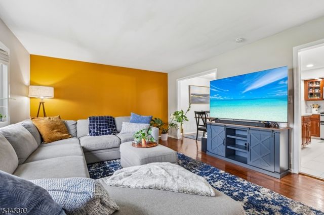 49 Sycamore St, Somerville Boro, NJ 08876