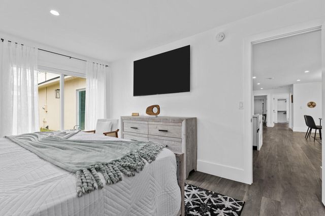 1456 Cross Way, West Palm Beach, FL 33401