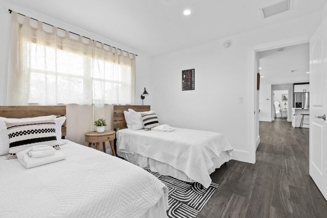 1456 Cross Way, West Palm Beach, FL 33401