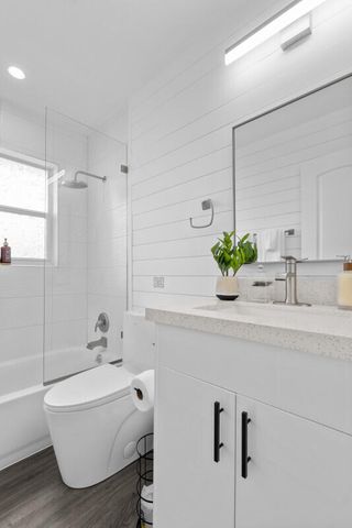 1456 Cross Way, West Palm Beach, FL 33401