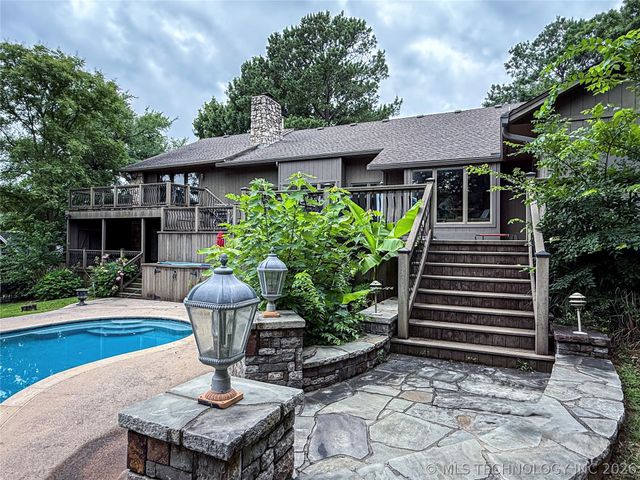 9823 S Knoxville Avenue, Tulsa, OK 74137