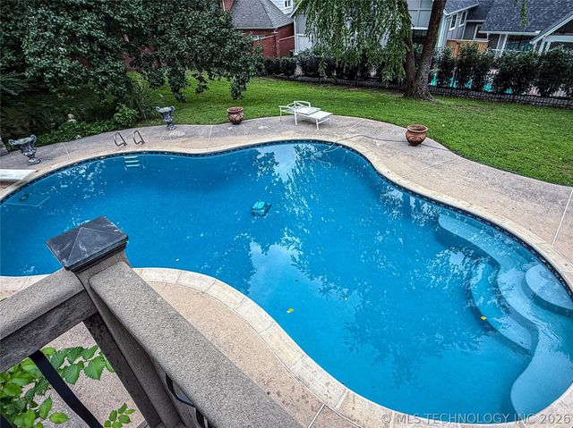9823 S Knoxville Avenue, Tulsa, OK 74137
