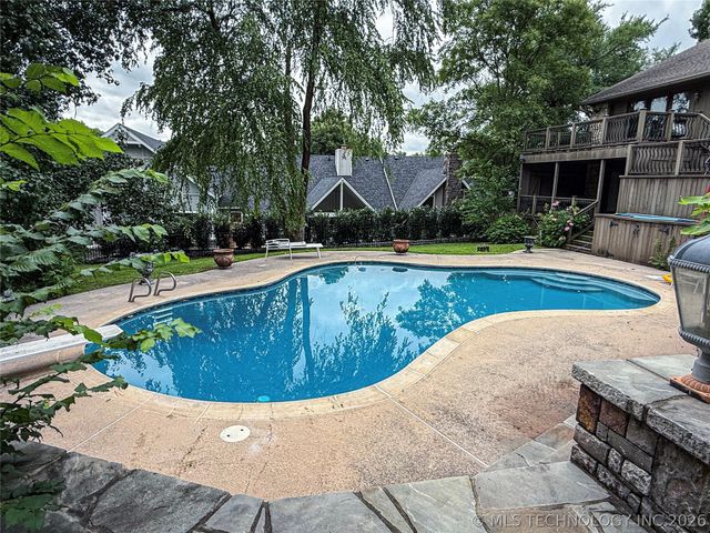 9823 S Knoxville Avenue, Tulsa, OK 74137
