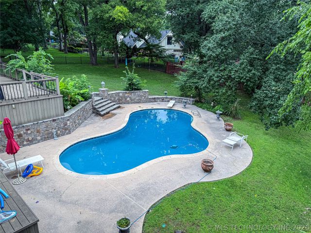9823 S Knoxville Avenue, Tulsa, OK 74137