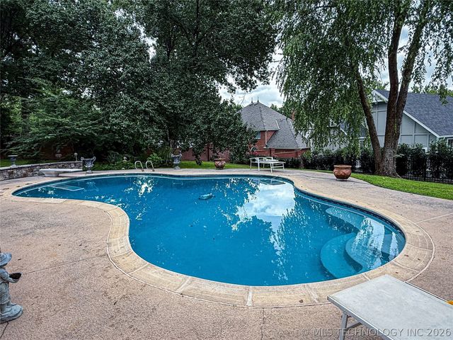 9823 S Knoxville Avenue, Tulsa, OK 74137