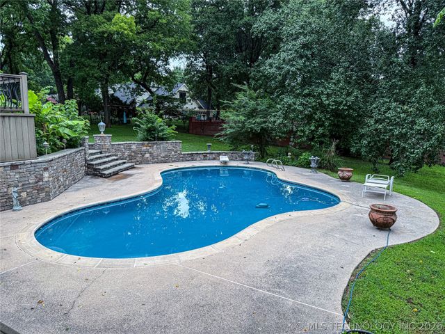 9823 S Knoxville Avenue, Tulsa, OK 74137