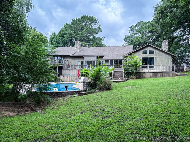 9823 S Knoxville Avenue, Tulsa, OK 74137