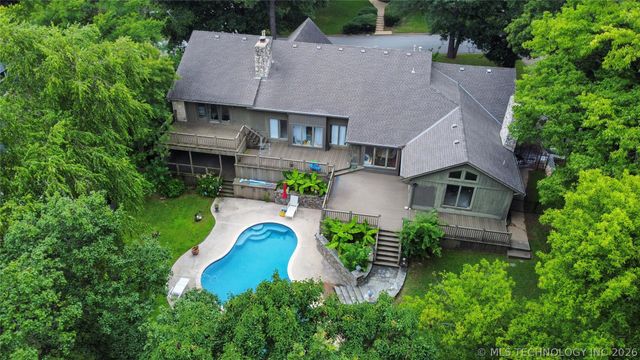 9823 S Knoxville Avenue, Tulsa, OK 74137